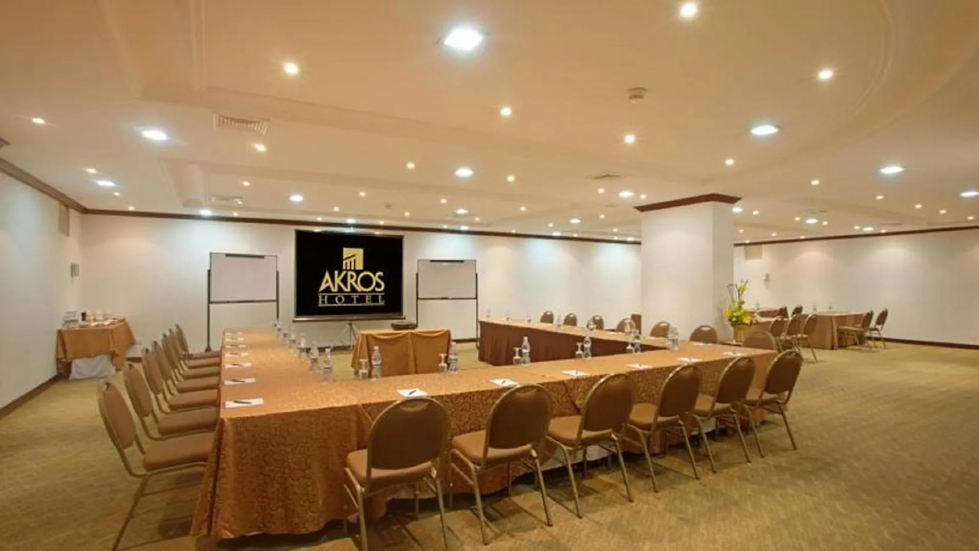 Akros By Bluebay Quito Ecuador