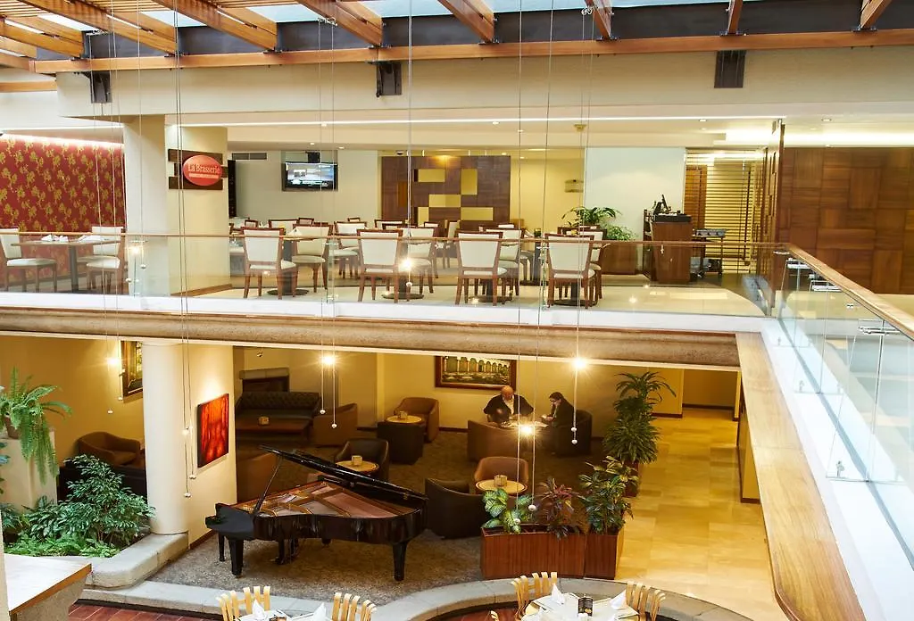 Akros By Bluebay Quito Hotel