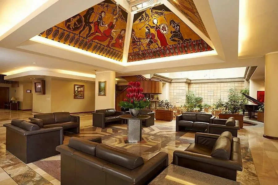 Akros By Bluebay Quito Hotel